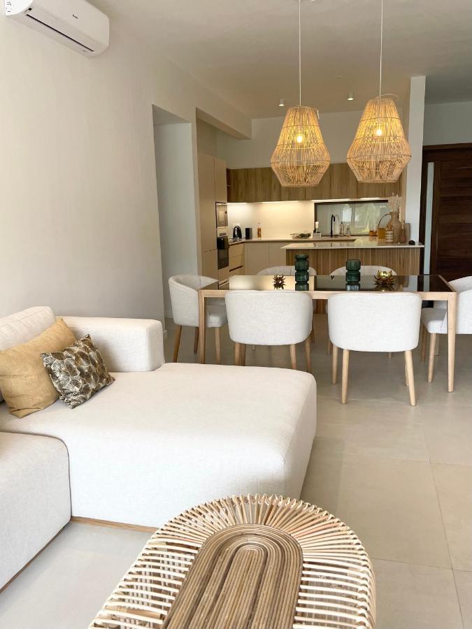 Exclusive Beachfront Apartment Belle Mare Exterior photo